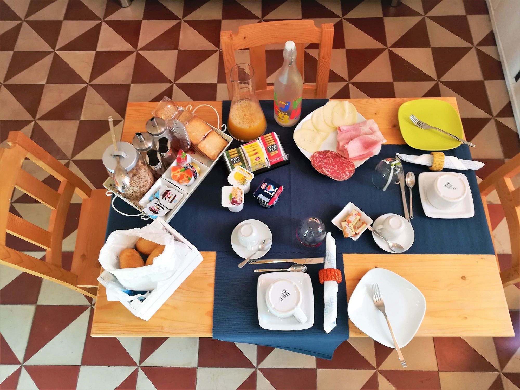 Bed and Breakfast Terra Del Sole Трани Ресторан фото