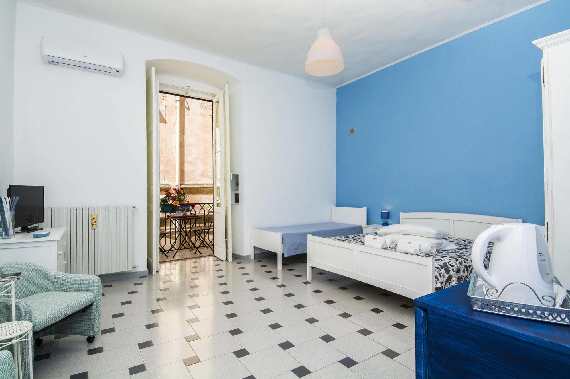 Bed and Breakfast Terra Del Sole Трани Номер фото